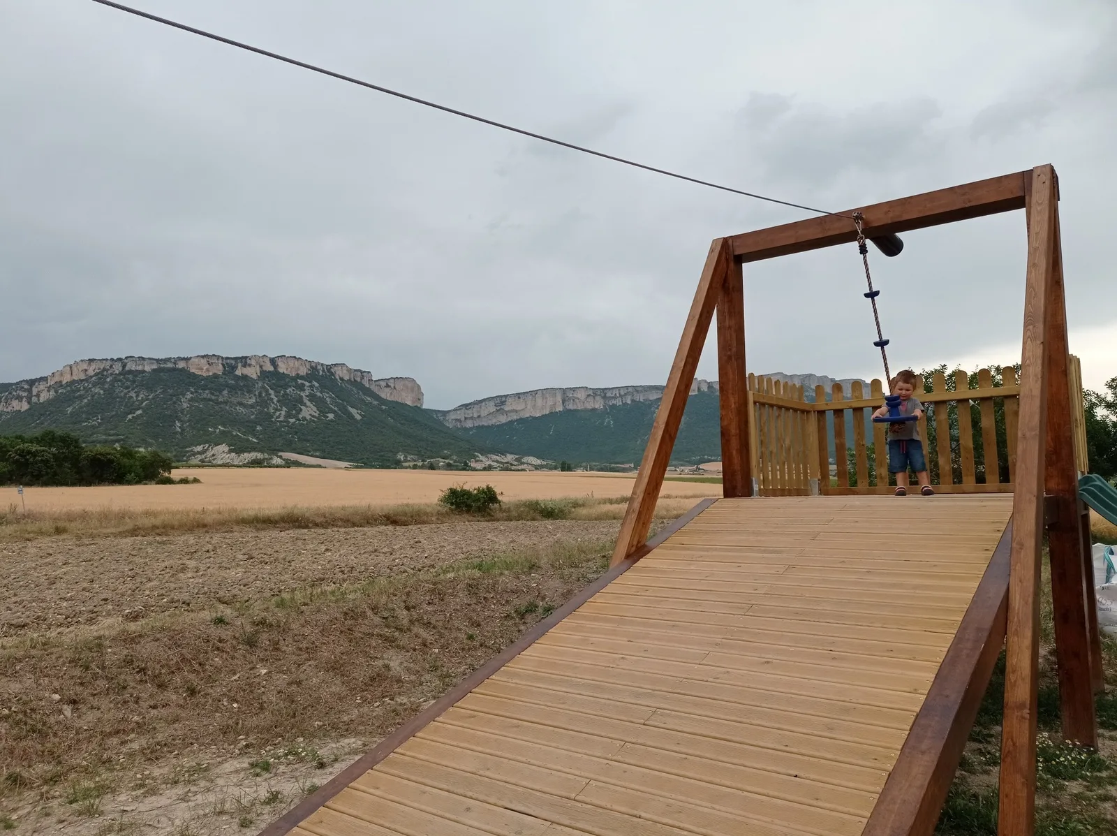Parque infantil entorno Casa Rural Txandia Parque infantil entorno Casa Rural Txandia